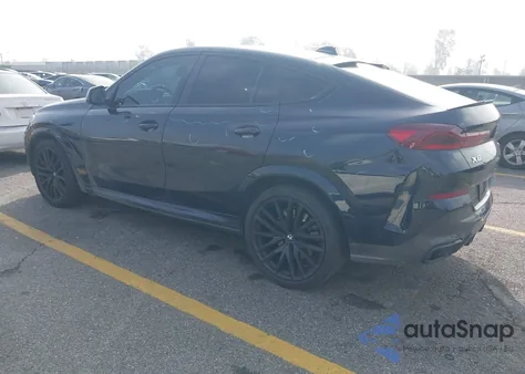 2021 BMW X6 xDrive40I z USA, uszkodzony, nr VIN 5UXCY6C06M9G17166